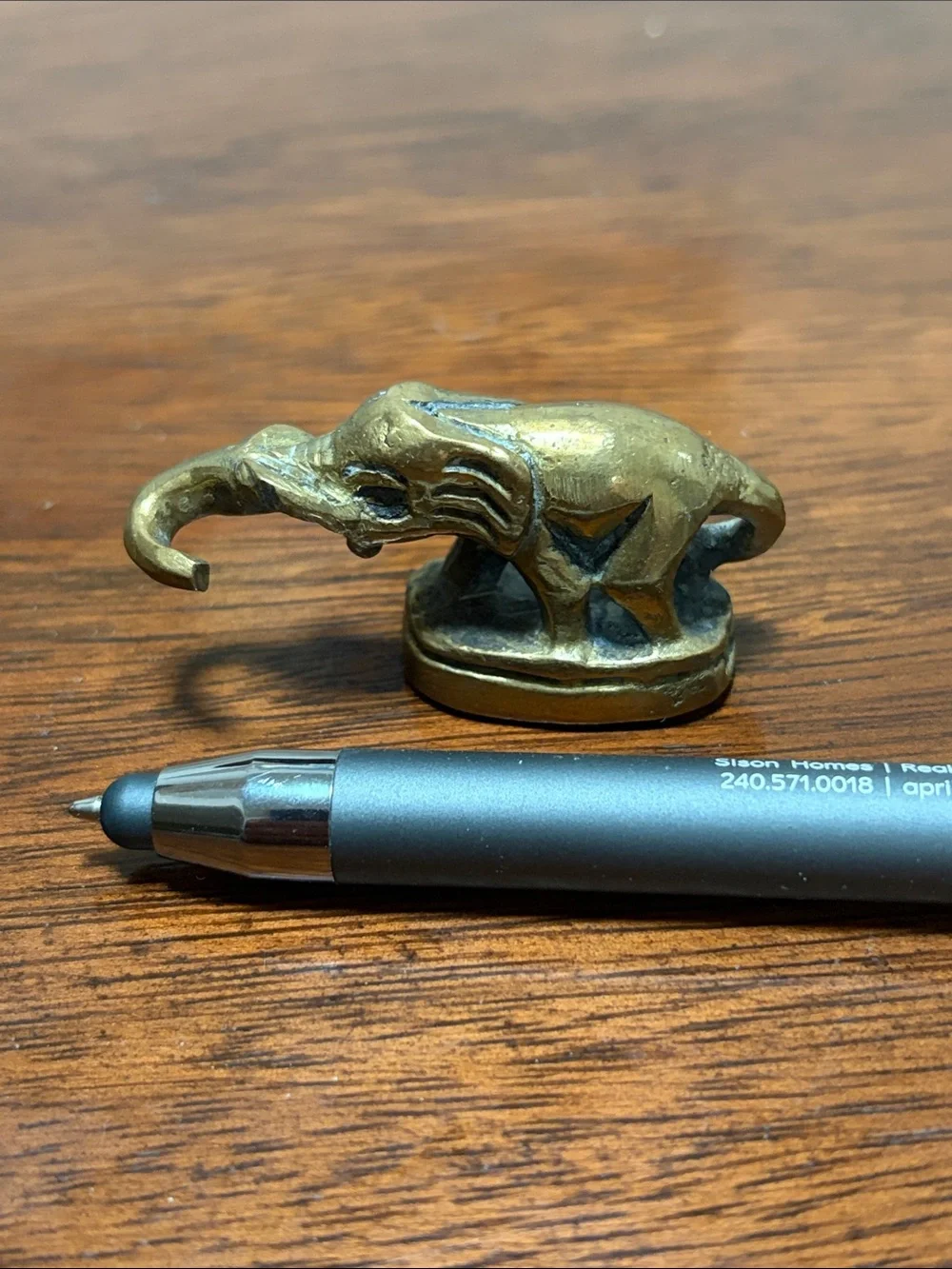 Brass Elephant Figurine Set - Gold Decorative Home Wall Accent